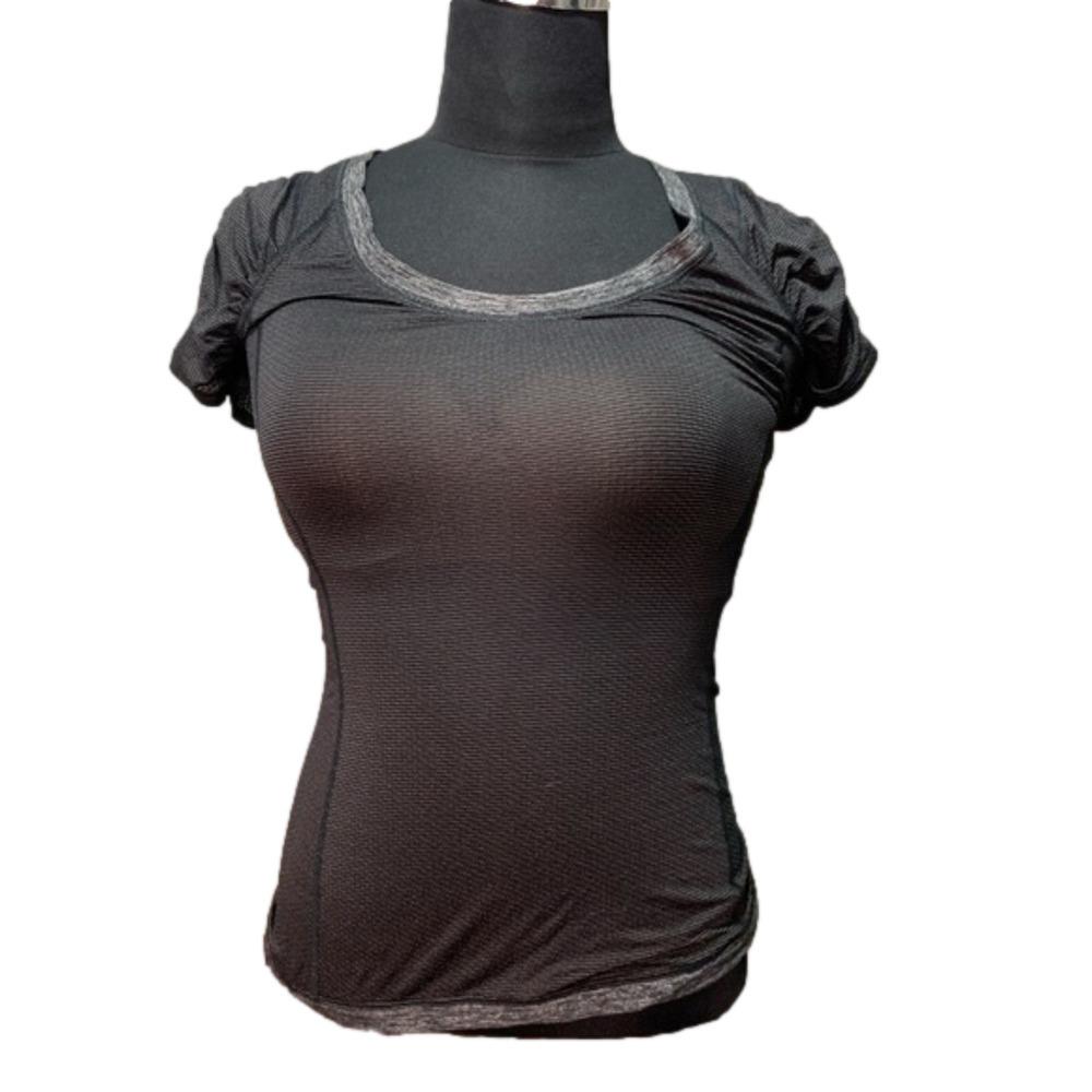 Lululemon black short sleeve athletic performance top size 4